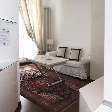 Comecasa Flowery Terraced Apartment Milan Exterior photo